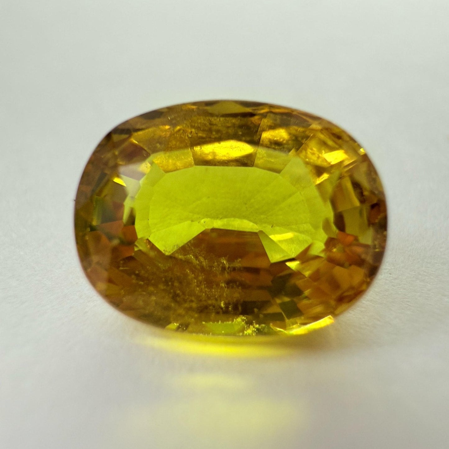 Yellow Sapphire Gemstone (4.01ct)