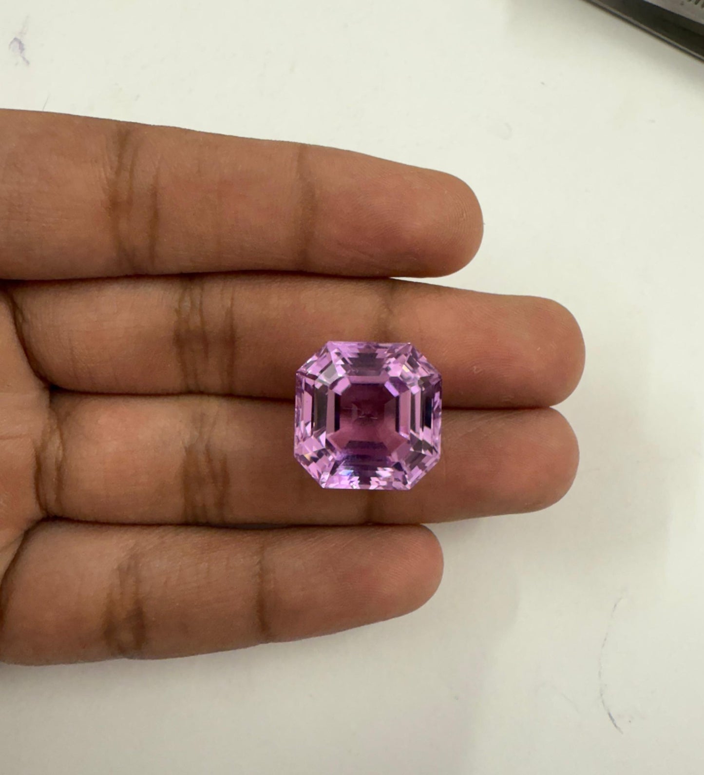 Kunzite Gemstone (26.74ct)