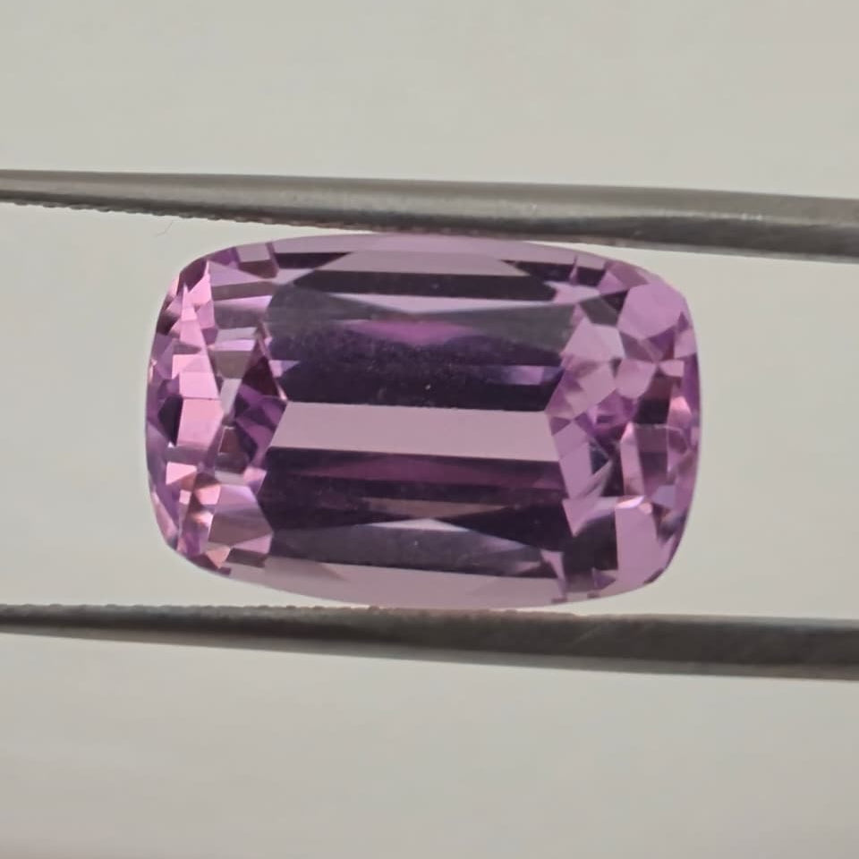 Kunzite Gemstone 16.16ct