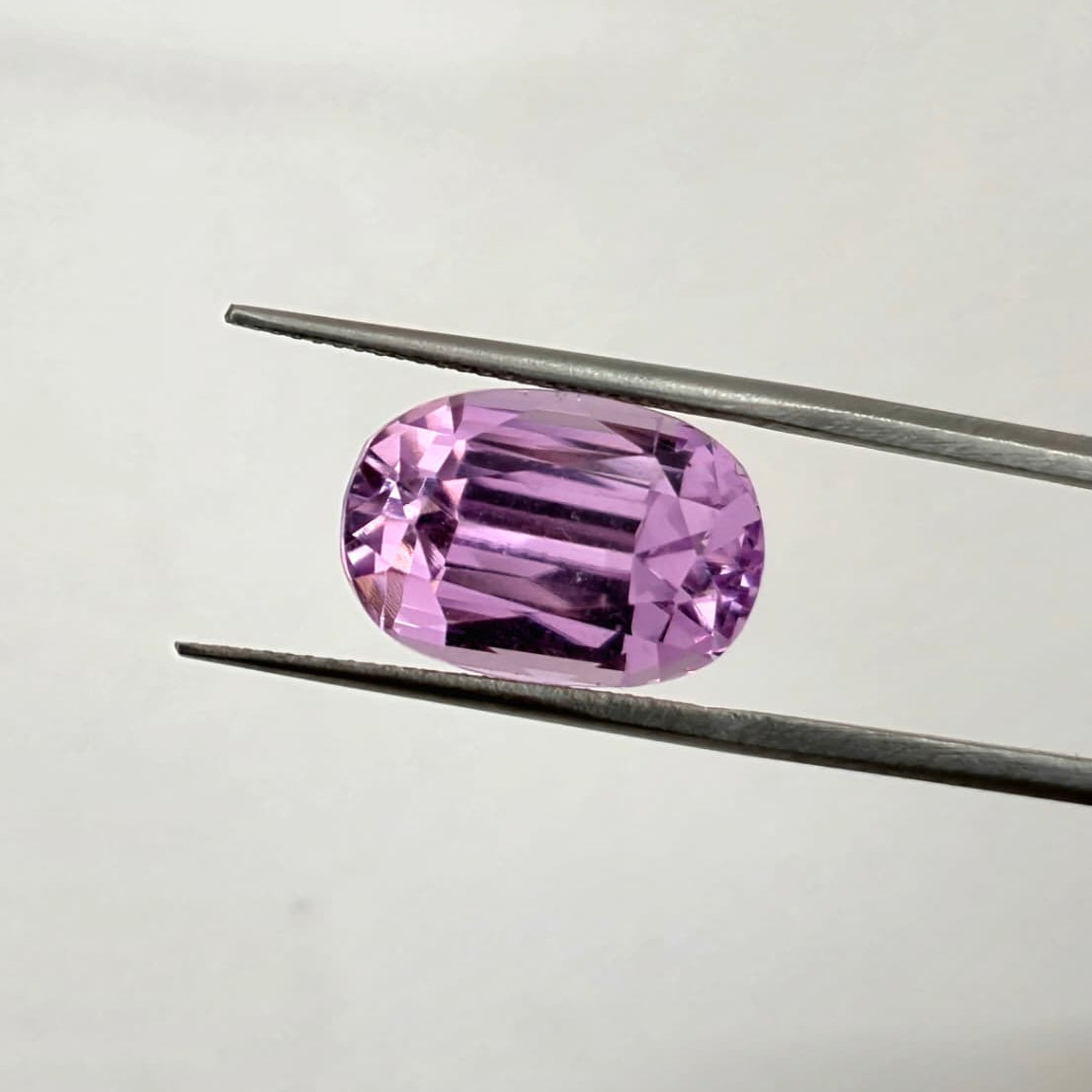 Kunzite Gemstone 14.87ct