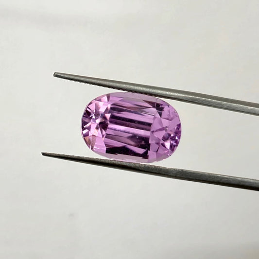 Kunzite Gemstone 14.87ct