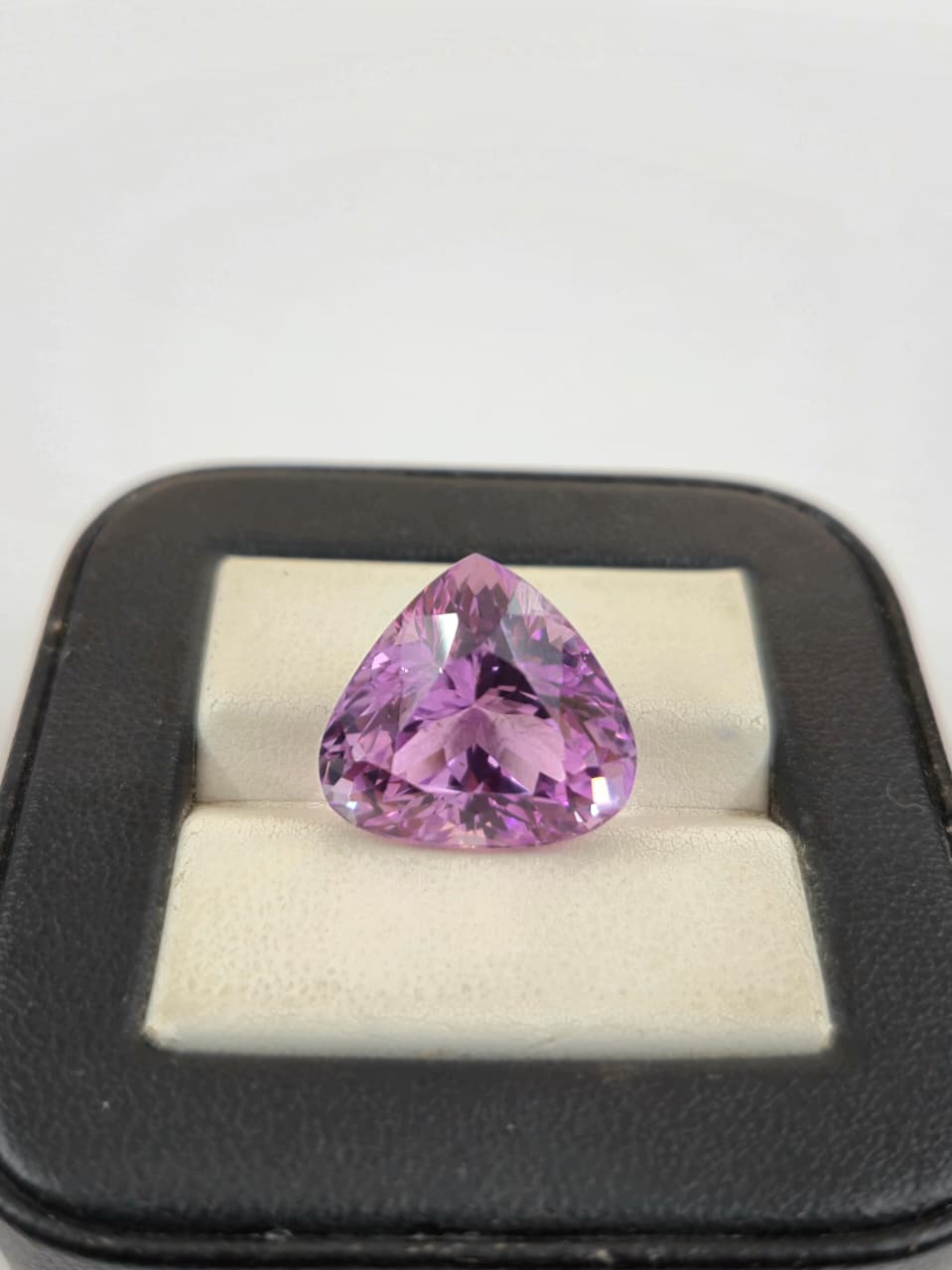 Kunzite Gemstone 19.40ct