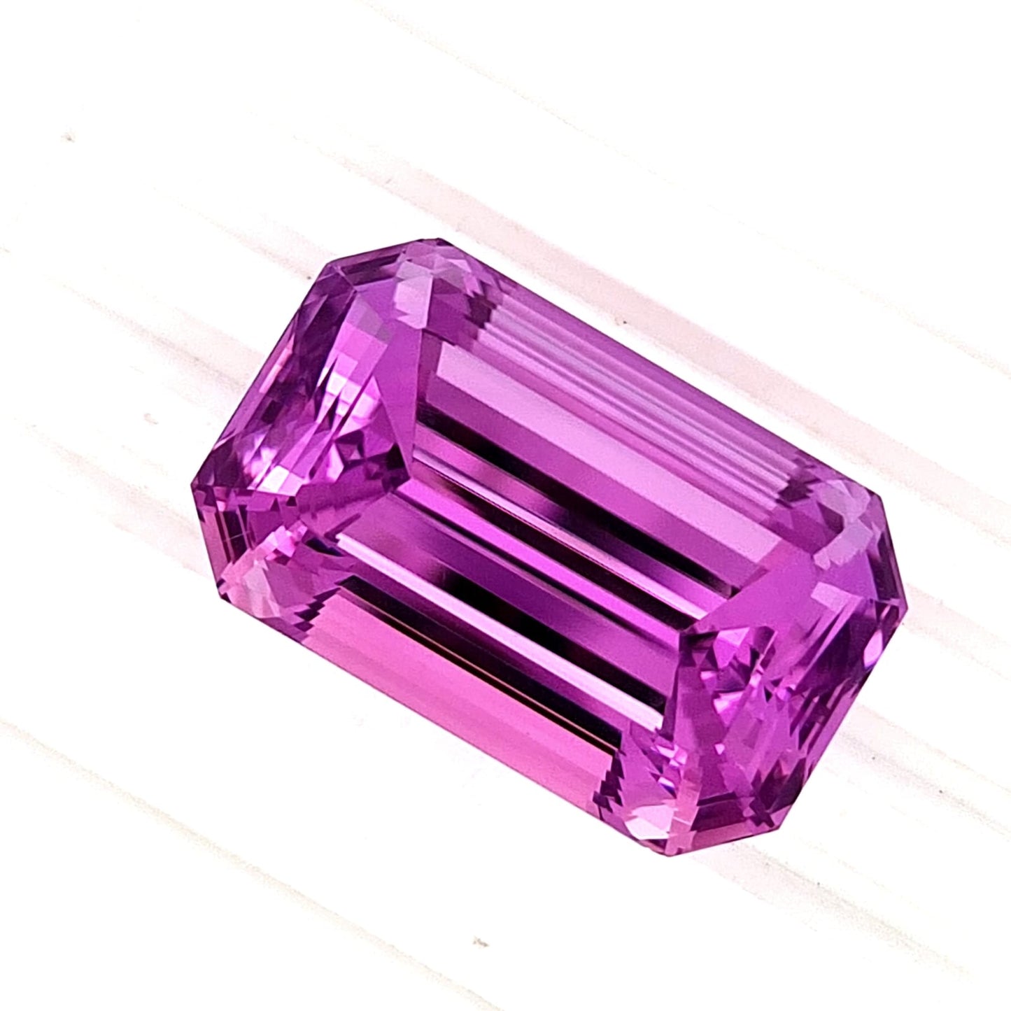 Kunzite Gemstone 200ct