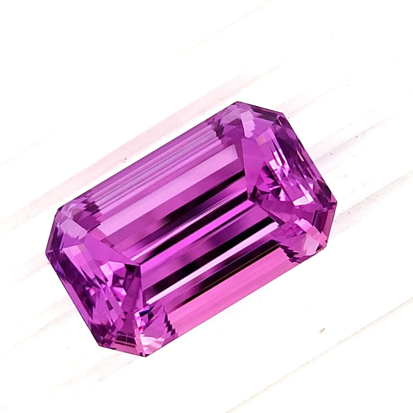 Kunzite Gemstone 200ct